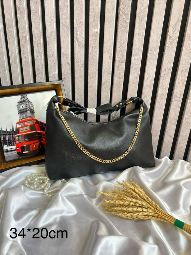کیف بزرگ و جادار چرم زنجیری مشکی سفید کرم عسلی زنانه مجلسی کارتیر ( 513 )