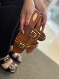 صندل تخت سگکدار شیک مشکی و عسلی چرم کفش تابستانی زنانه ( 996 )