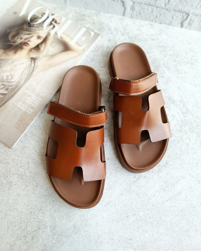صندل هرمس چسبی شیک راحتی مشکی و عسلی کفش تابستانی زنانه ( 322 )